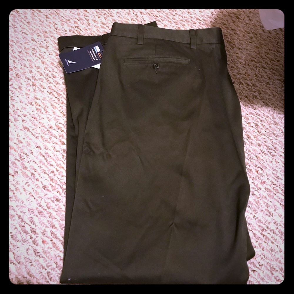 BNWT Men’s Dress pants